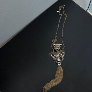 Elegant Gold Leopard Pendant Necklace and Ring